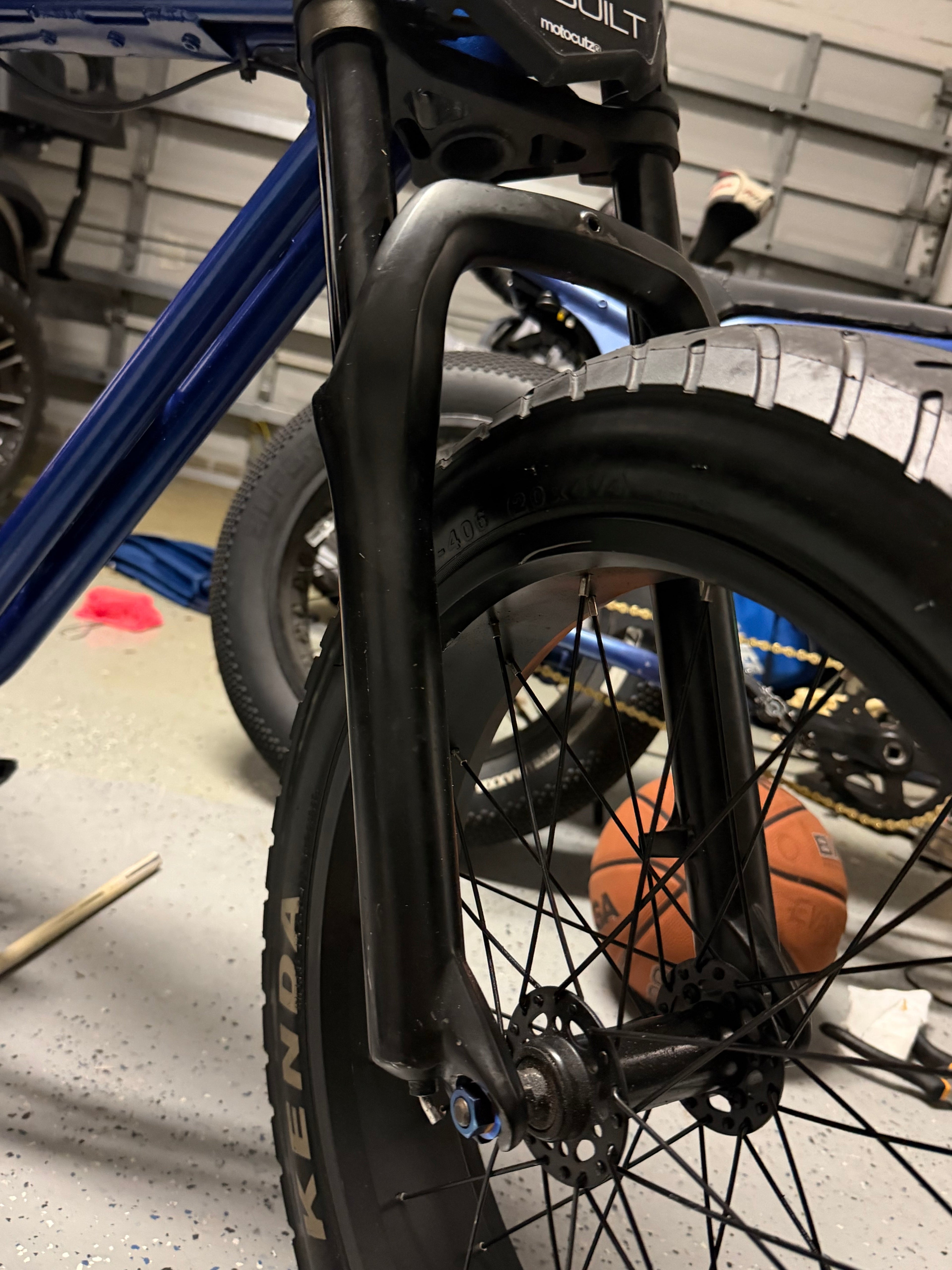 Front wheel  axle super 73 titanium