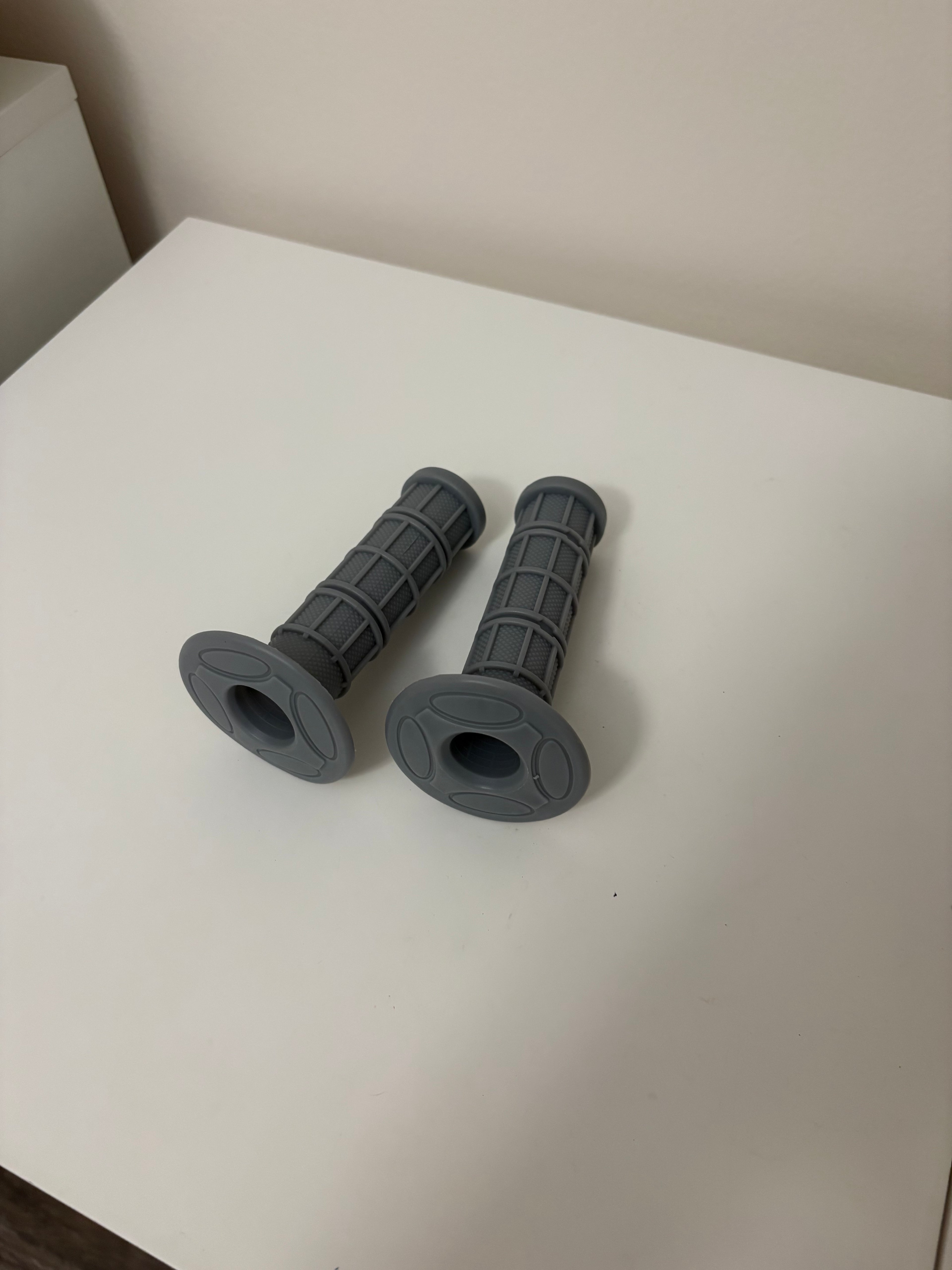 Waffle grips