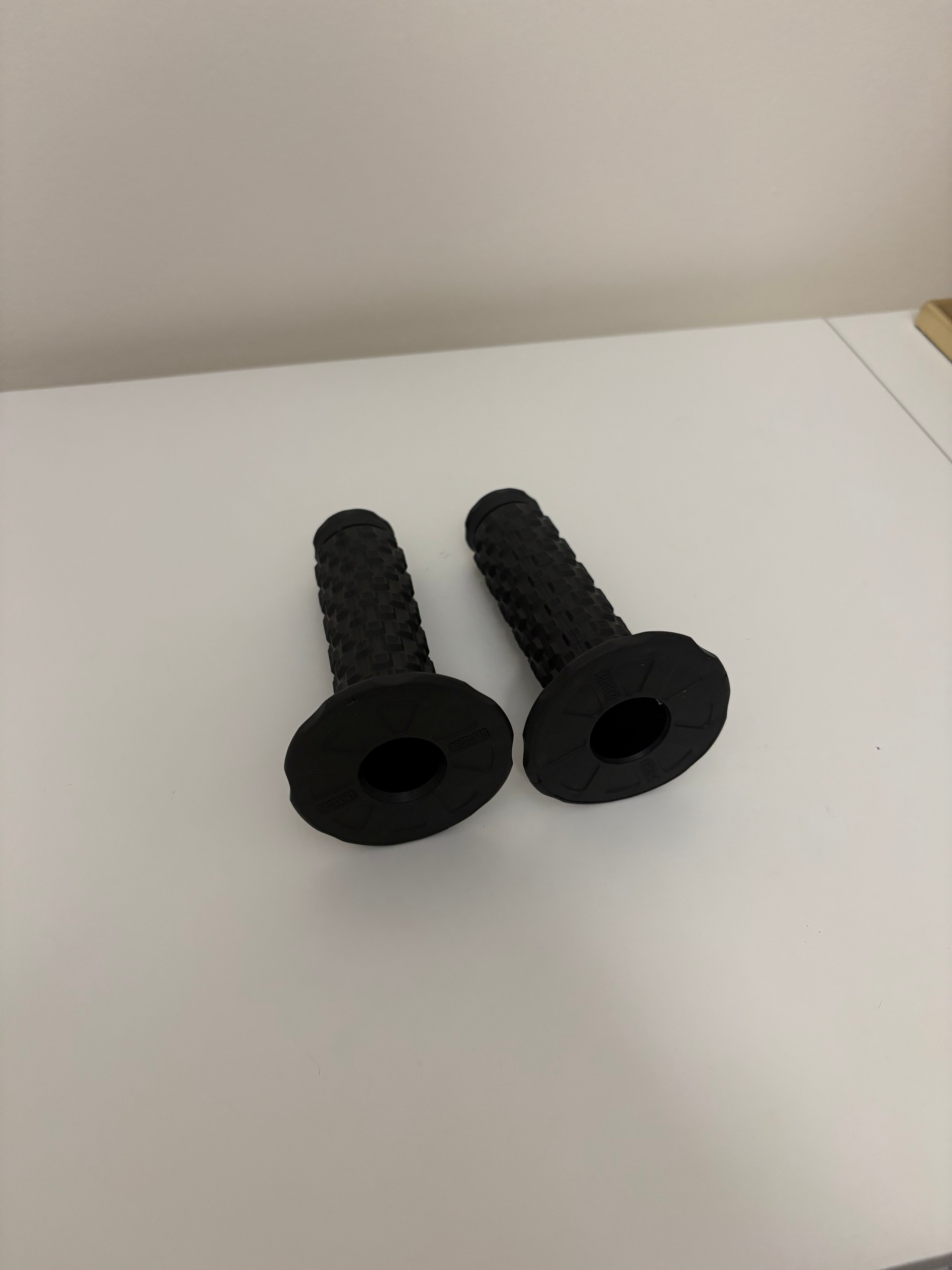 Protaper pillow grips